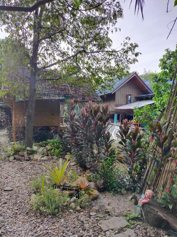 Nakhon Si Ban Na Homestay 洛坤府 外观 照片