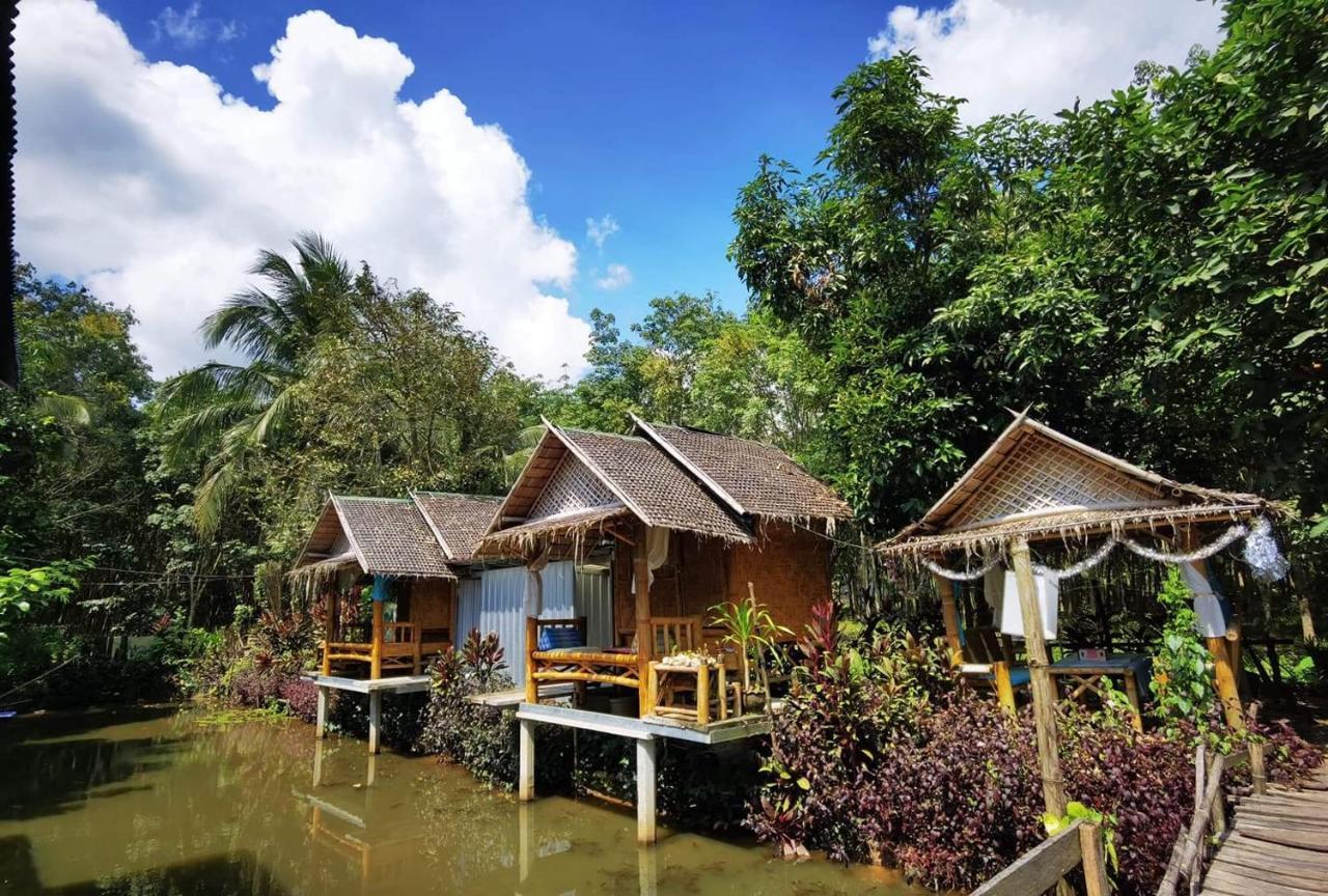 Nakhon Si Ban Na Homestay 洛坤府 外观 照片