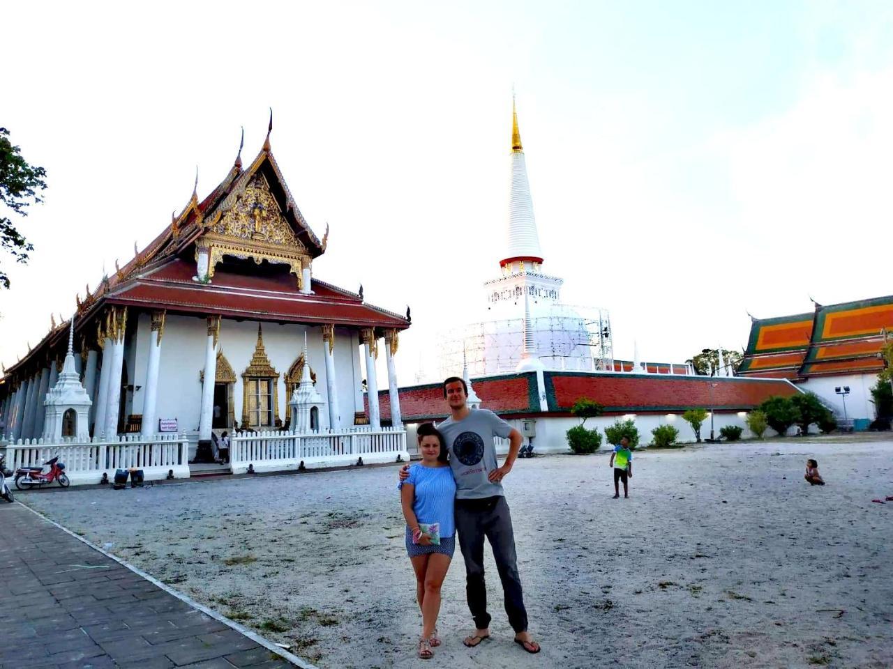 Nakhon Si Ban Na Homestay 洛坤府 外观 照片